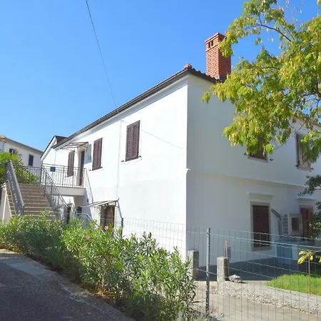 Ivona Apartament Malinska