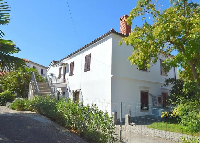 Ivona アパート マリンスカ